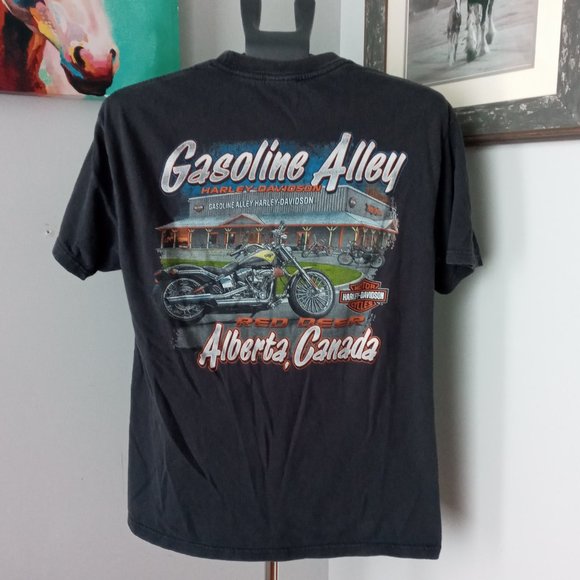 Harley-Davidson  Gasoline Alley Red Deer Alberta graphic Tee Size in description - Picture 2 of 5